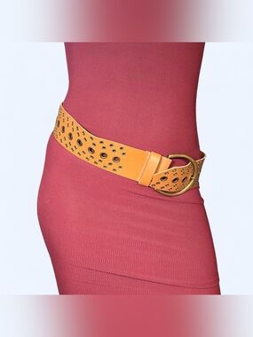 Grunge Brown Studded Grommet Belt!